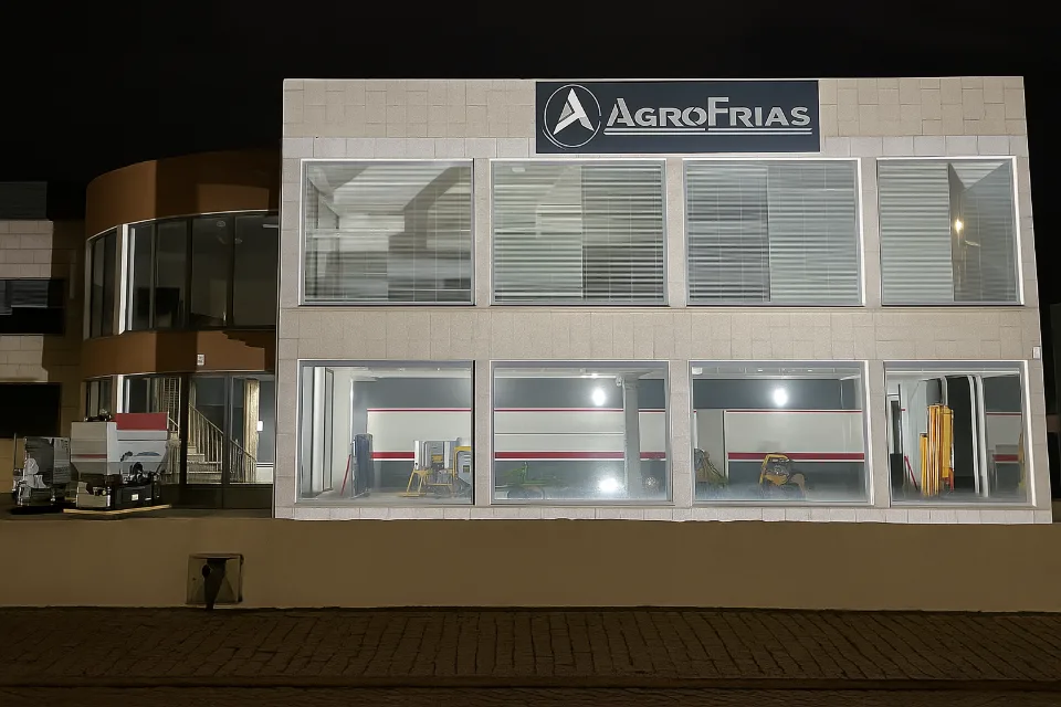 Fachada das instalações da AgroFrias em Moimenta da Beira